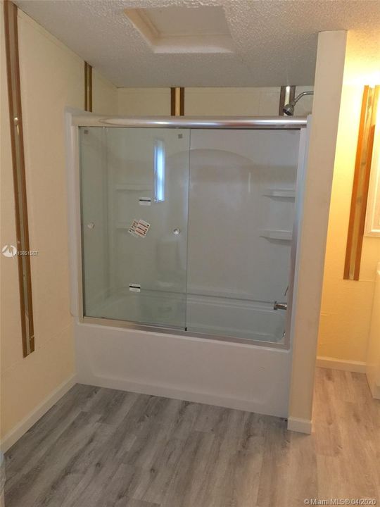 Vendido Recientemente: $119,900 (3 camas, 2 baños, 1242 Pies cuadrados)