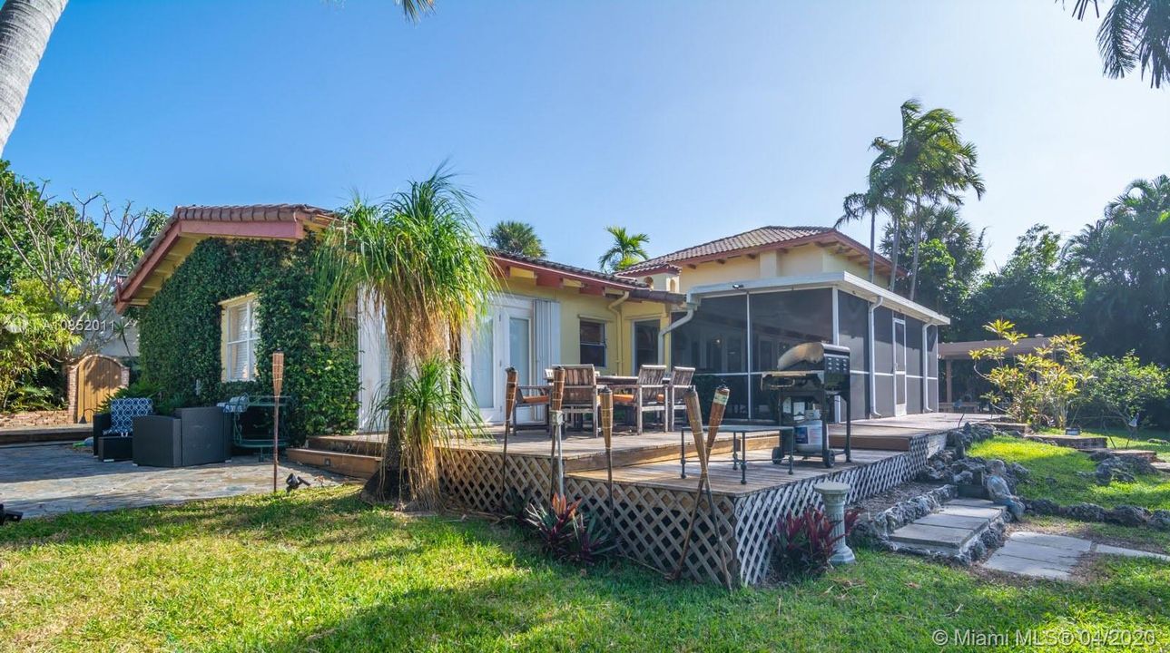 Recientemente alquilado: $25,000 (4 camas, 3 baños, 3019 Pies cuadrados)