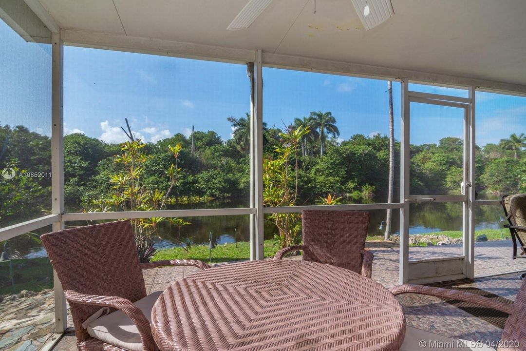 Recientemente alquilado: $25,000 (4 camas, 3 baños, 3019 Pies cuadrados)