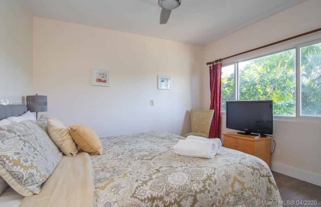 Recientemente alquilado: $25,000 (4 camas, 3 baños, 3019 Pies cuadrados)