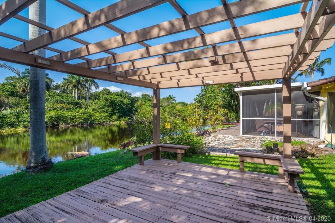 Recientemente alquilado: $25,000 (4 camas, 3 baños, 3019 Pies cuadrados)