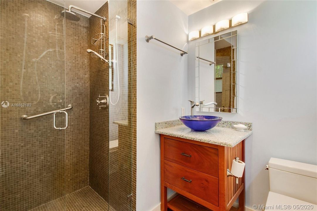 Downstairs Full Bath