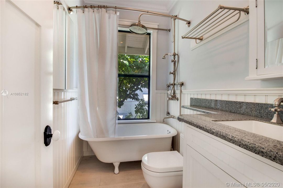 Period-style bath is simply divine!
