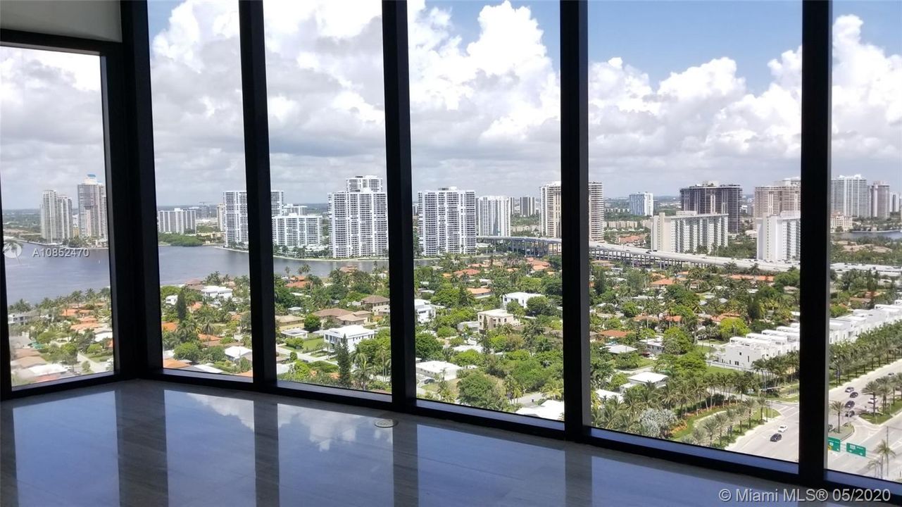 Recientemente alquilado: $16,000 (3 camas, 4 baños, 3555 Pies cuadrados)