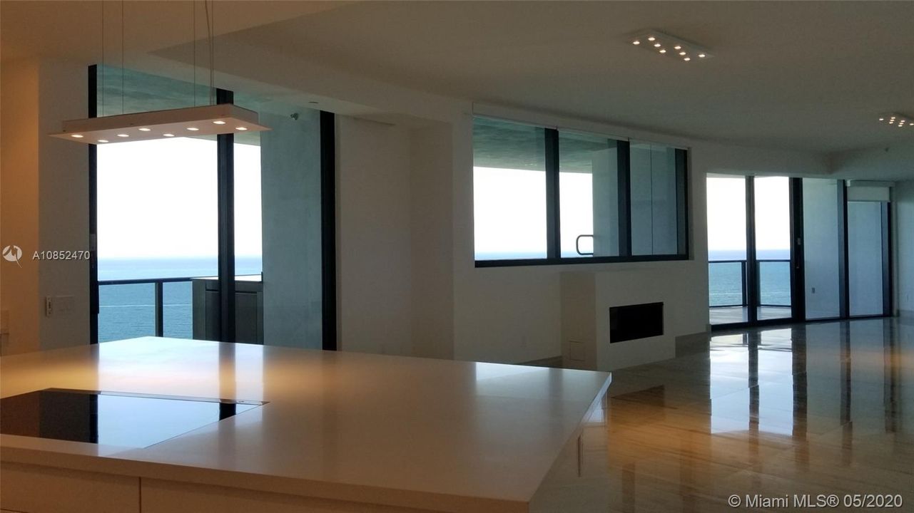 Recientemente alquilado: $16,000 (3 camas, 4 baños, 3555 Pies cuadrados)