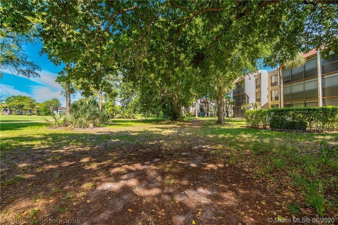 Recently Sold: $74,900 (1 beds, 1 baths, 839 Square Feet)