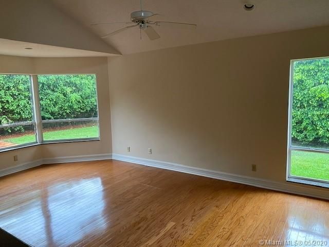 Recently Sold: $565,000 (3 beds, 2 baths, 2266 Square Feet)