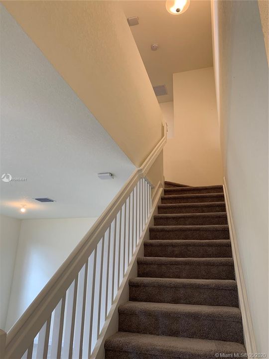 Recently Rented: $2,800 (4 beds, 3 baths, 2462 Square Feet)