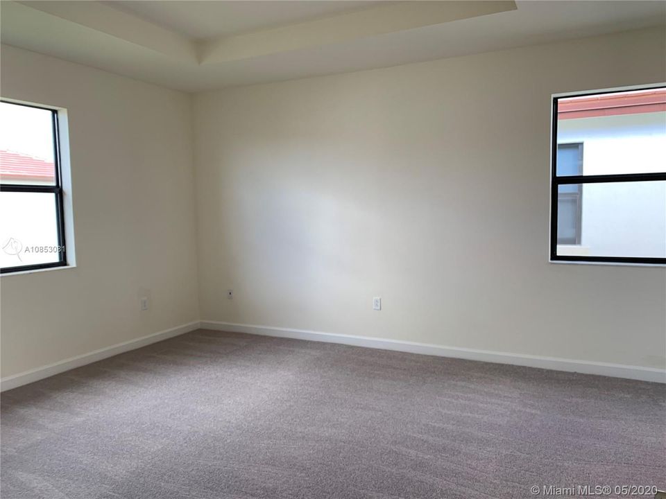 Recently Rented: $2,800 (4 beds, 3 baths, 2462 Square Feet)