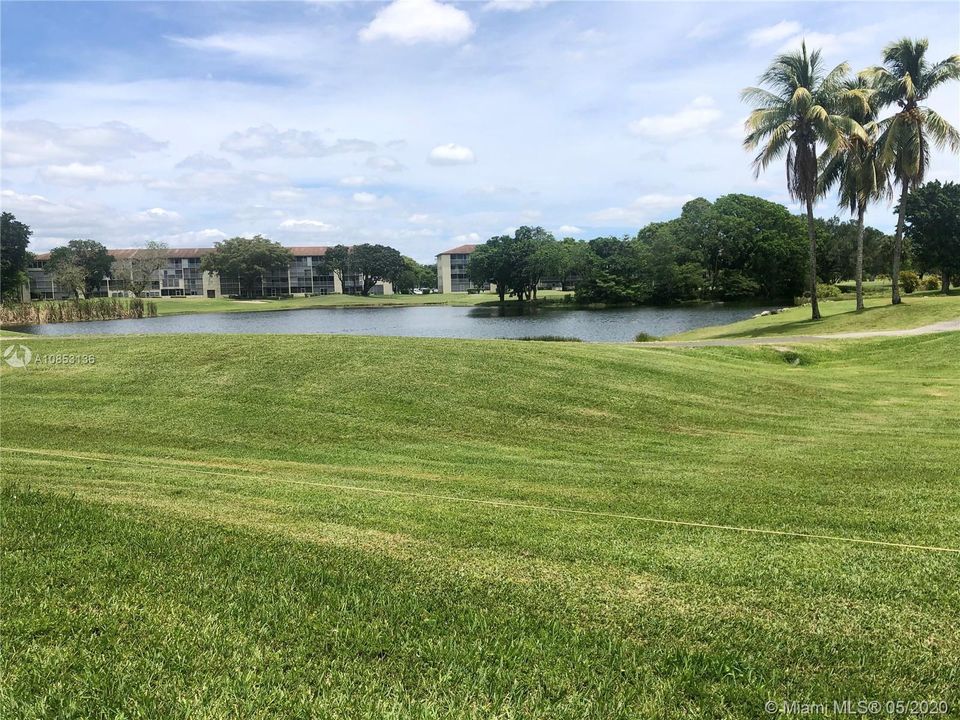 Недавно продано: $120,000 (2 спален, 2 ванн, 1166 Квадратных фут)