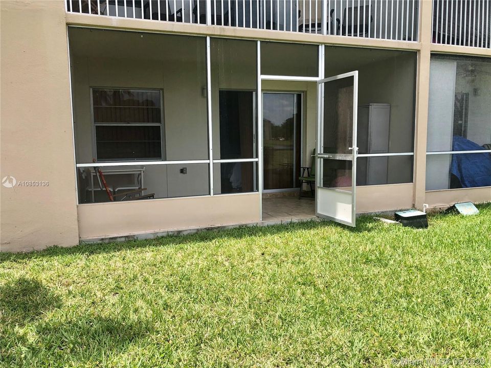 Недавно продано: $120,000 (2 спален, 2 ванн, 1166 Квадратных фут)