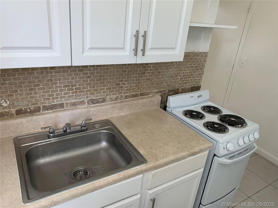 Recently Rented: $750 (1 beds, 1 baths, 357 Square Feet)