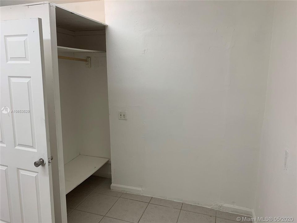 Recently Rented: $750 (1 beds, 1 baths, 357 Square Feet)