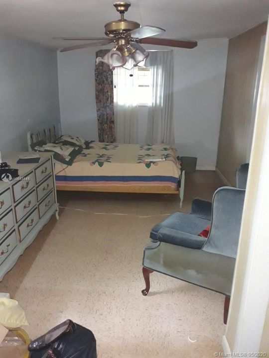 Recently Sold: $80,000 (3 beds, 2 baths, 1629 Square Feet)