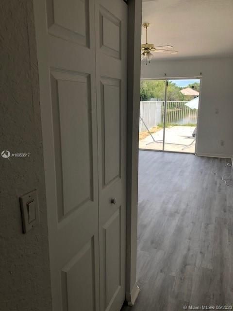Vendido Recientemente: $344,900 (3 camas, 2 baños, 1782 Pies cuadrados)
