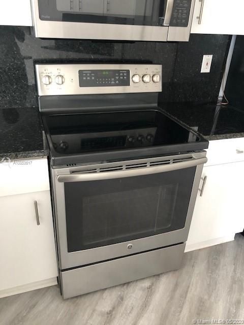 Vendido Recientemente: $344,900 (3 camas, 2 baños, 1782 Pies cuadrados)