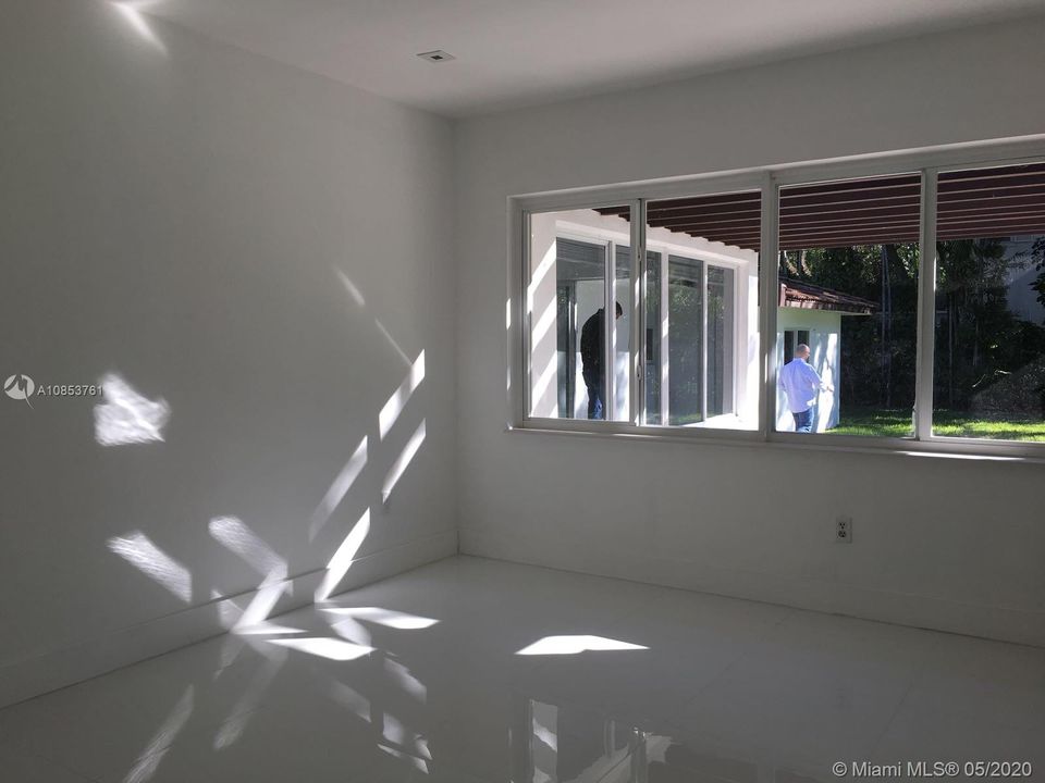 Recientemente alquilado: $6,500 (3 camas, 4 baños, 2084 Pies cuadrados)