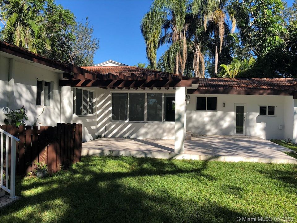 Recientemente alquilado: $6,500 (3 camas, 4 baños, 2084 Pies cuadrados)