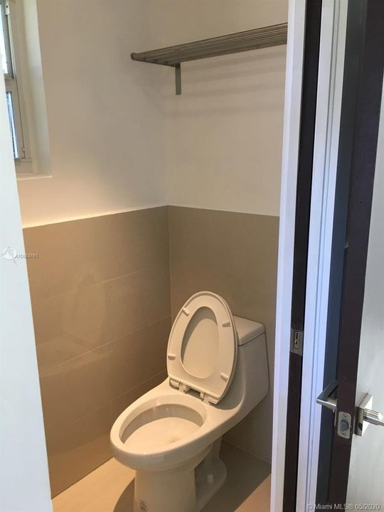 Recientemente alquilado: $6,500 (3 camas, 4 baños, 2084 Pies cuadrados)