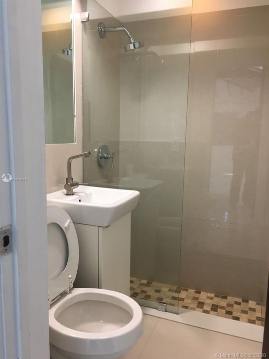 Recientemente alquilado: $6,500 (3 camas, 4 baños, 2084 Pies cuadrados)