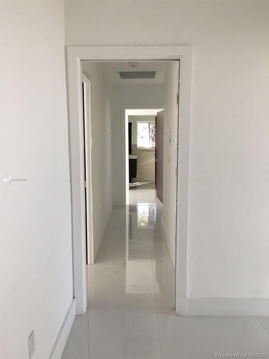 Recientemente alquilado: $6,500 (3 camas, 4 baños, 2084 Pies cuadrados)