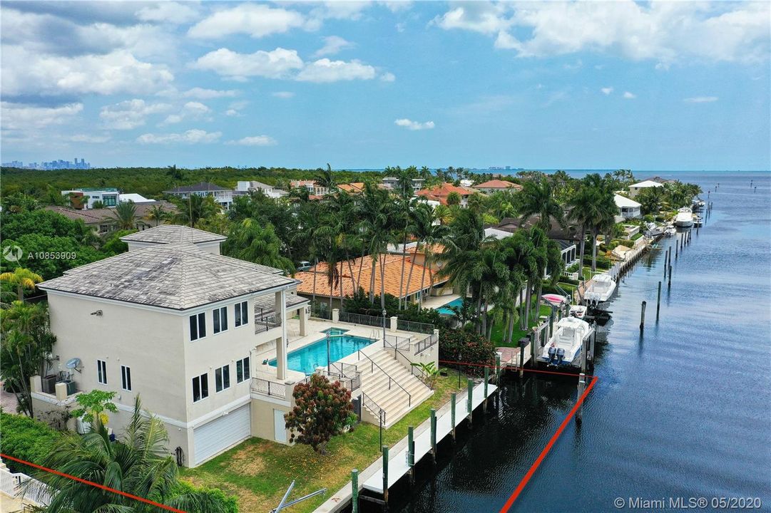 Frontage 100-ft Dock !