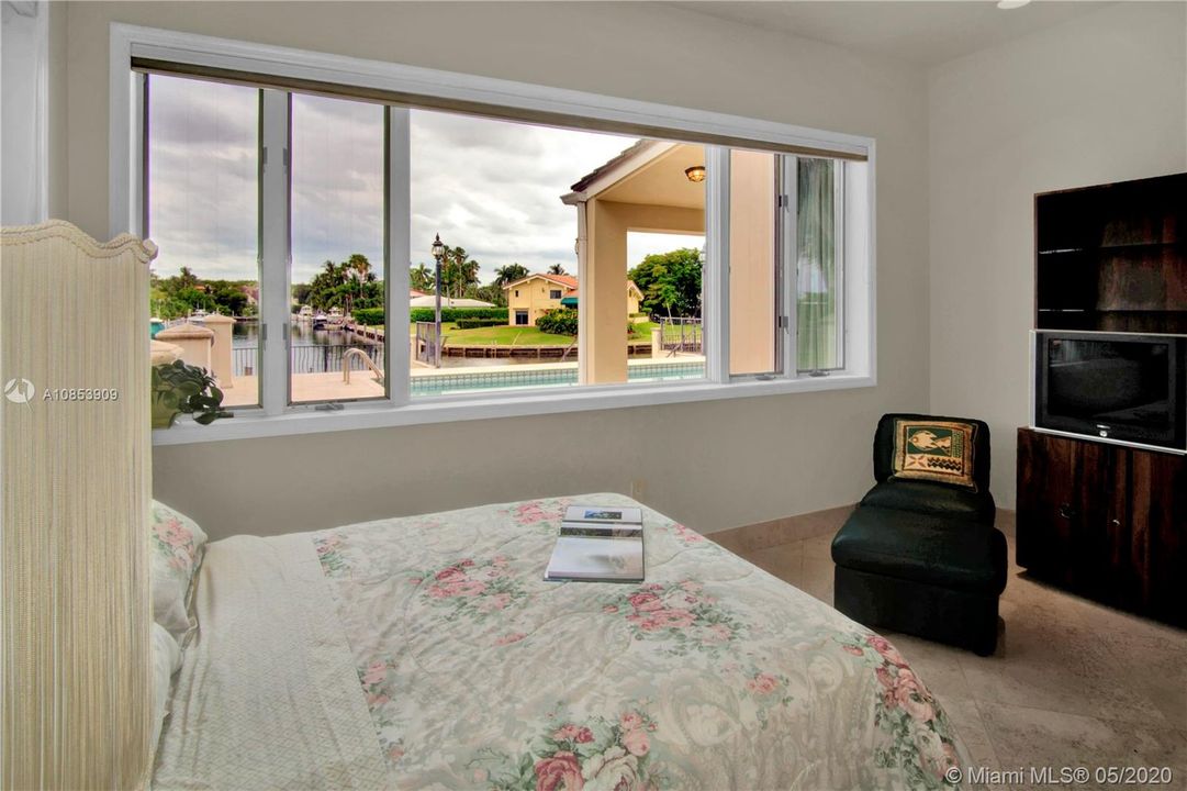 Your Guest will Love Waking up to this Beautiful View!