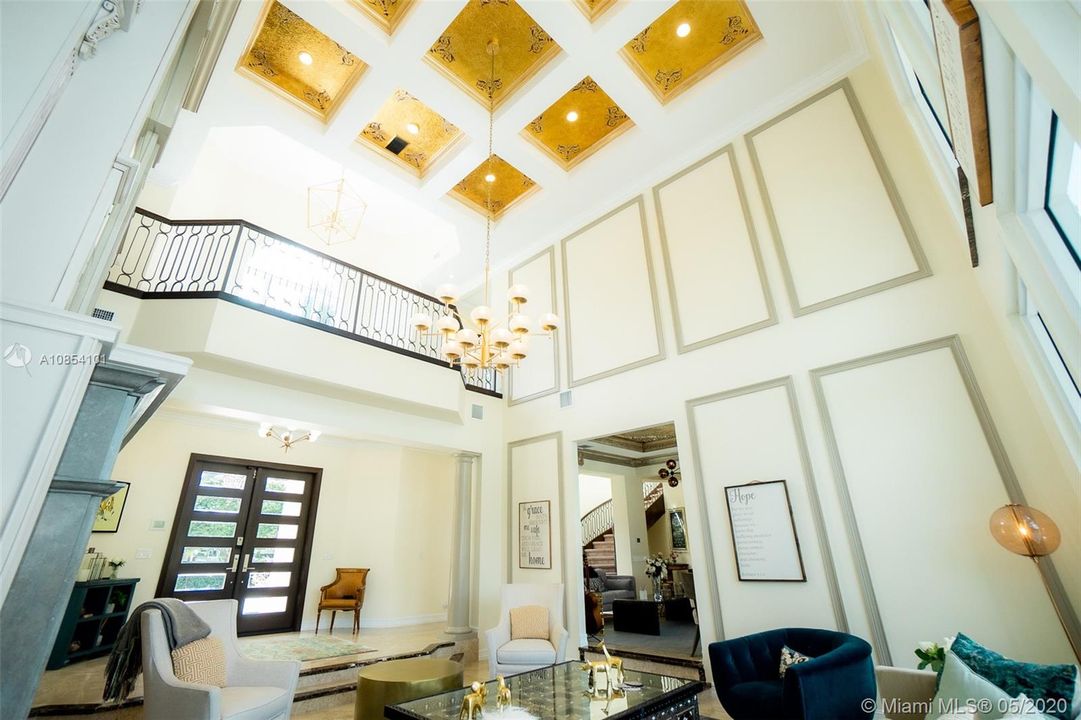 Recently Sold: $2,650,000 (8 beds, 7 baths, 7636 Square Feet)
