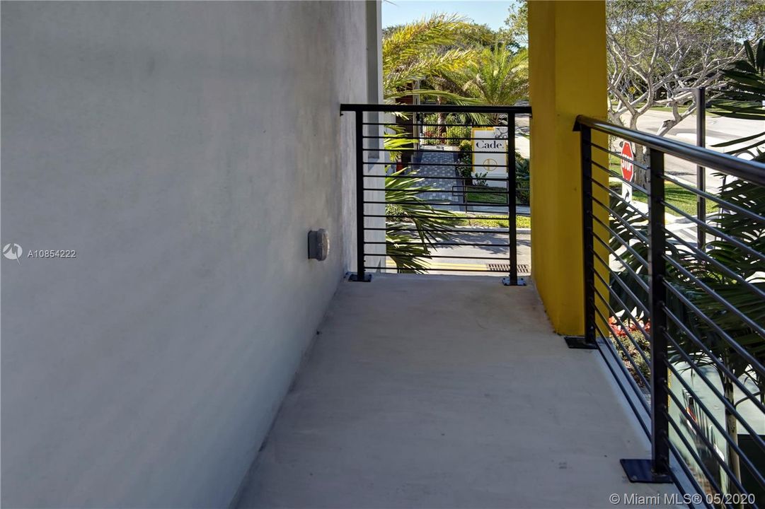 Recientemente alquilado: $2,911 (2 camas, 2 baños, 52062 Pies cuadrados)