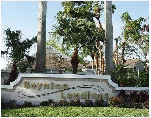Recently Sold: $120,000 (2 beds, 1 baths, 887 Square Feet)