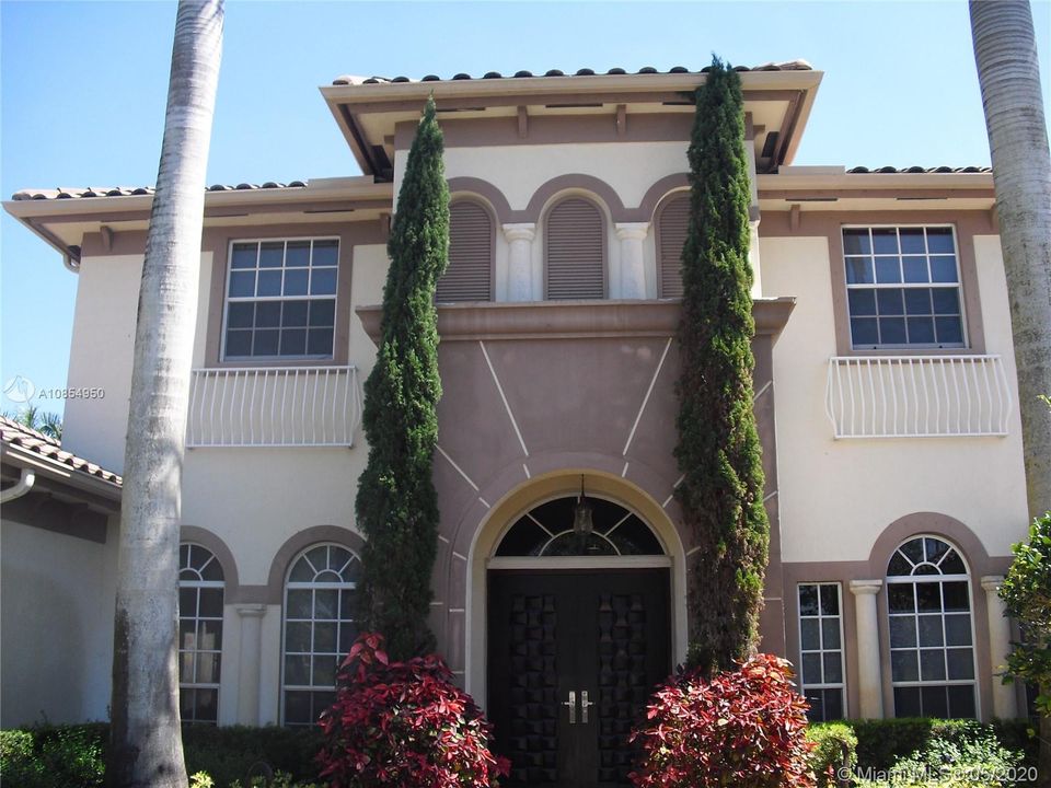 Recently Rented: $6,900 (5 beds, 4 baths, 4339 Square Feet)