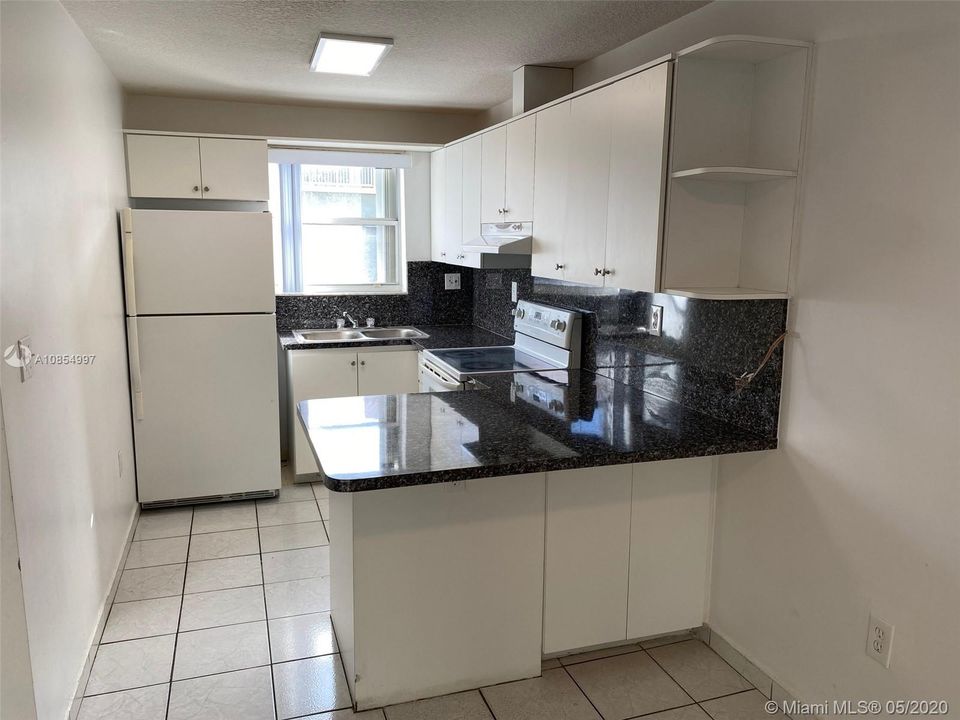 Recently Rented: $1,700 (2 beds, 2 baths, 1150 Square Feet)