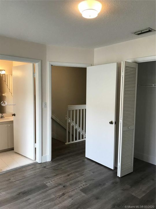 Recently Rented: $1,700 (2 beds, 2 baths, 1150 Square Feet)