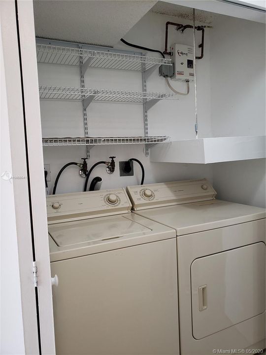Recently Rented: $2,000 (3 beds, 2 baths, 1308 Square Feet)