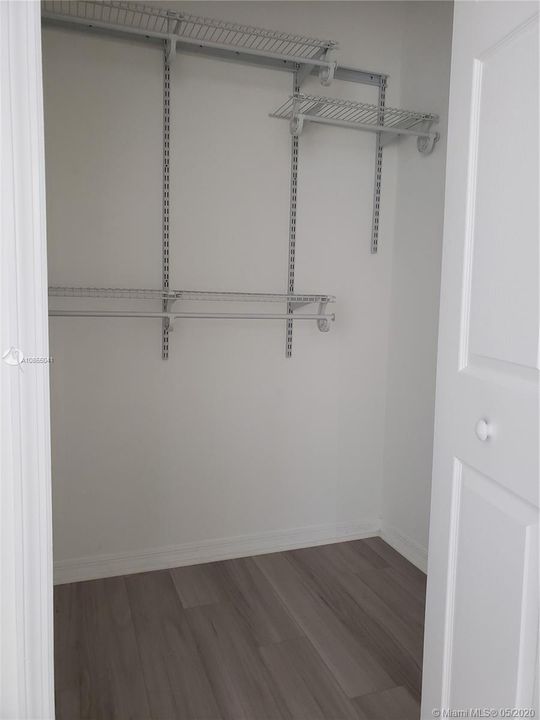 Recently Rented: $2,000 (3 beds, 2 baths, 1308 Square Feet)