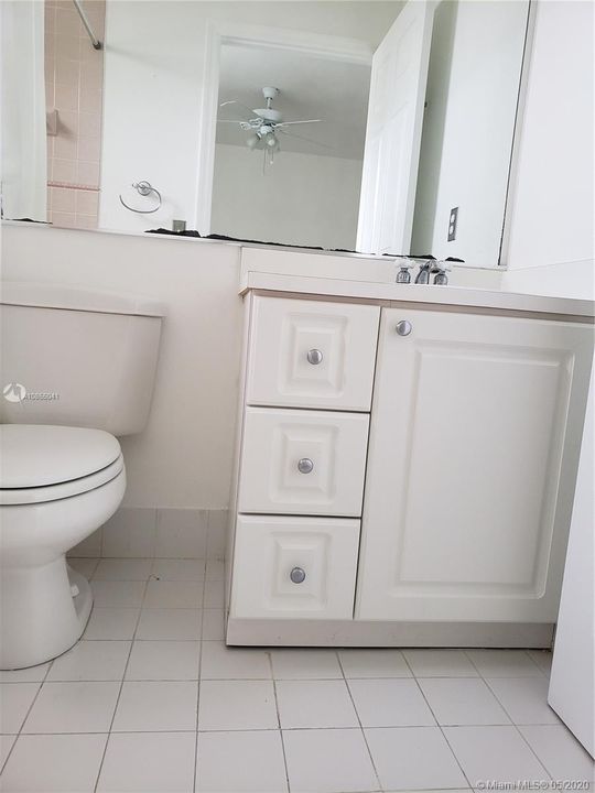 Recently Rented: $2,000 (3 beds, 2 baths, 1308 Square Feet)