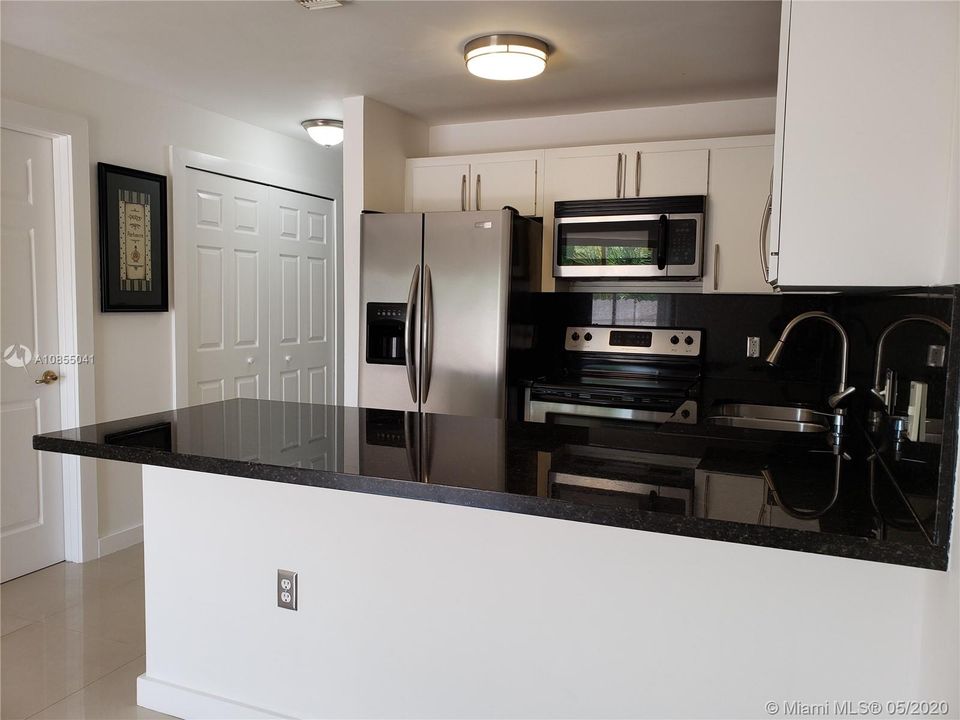 Recently Rented: $2,000 (3 beds, 2 baths, 1308 Square Feet)