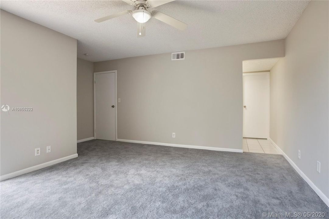 Recently Sold: $165,000 (3 beds, 2 baths, 1788 Square Feet)