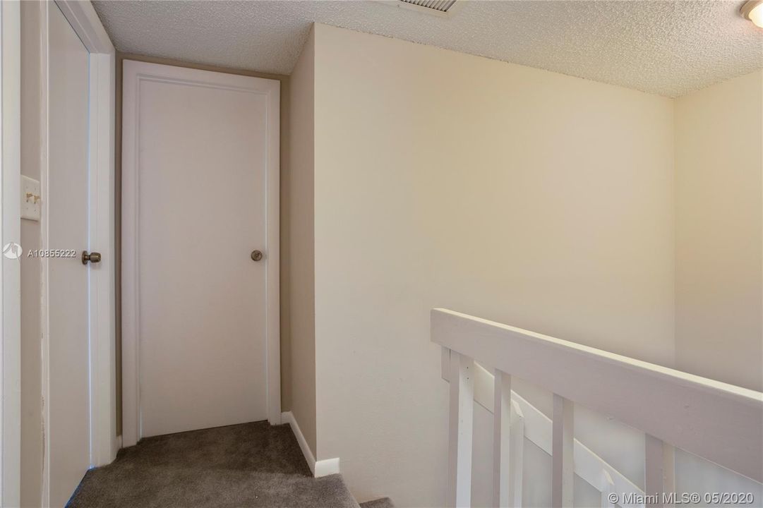 Recently Sold: $165,000 (3 beds, 2 baths, 1788 Square Feet)