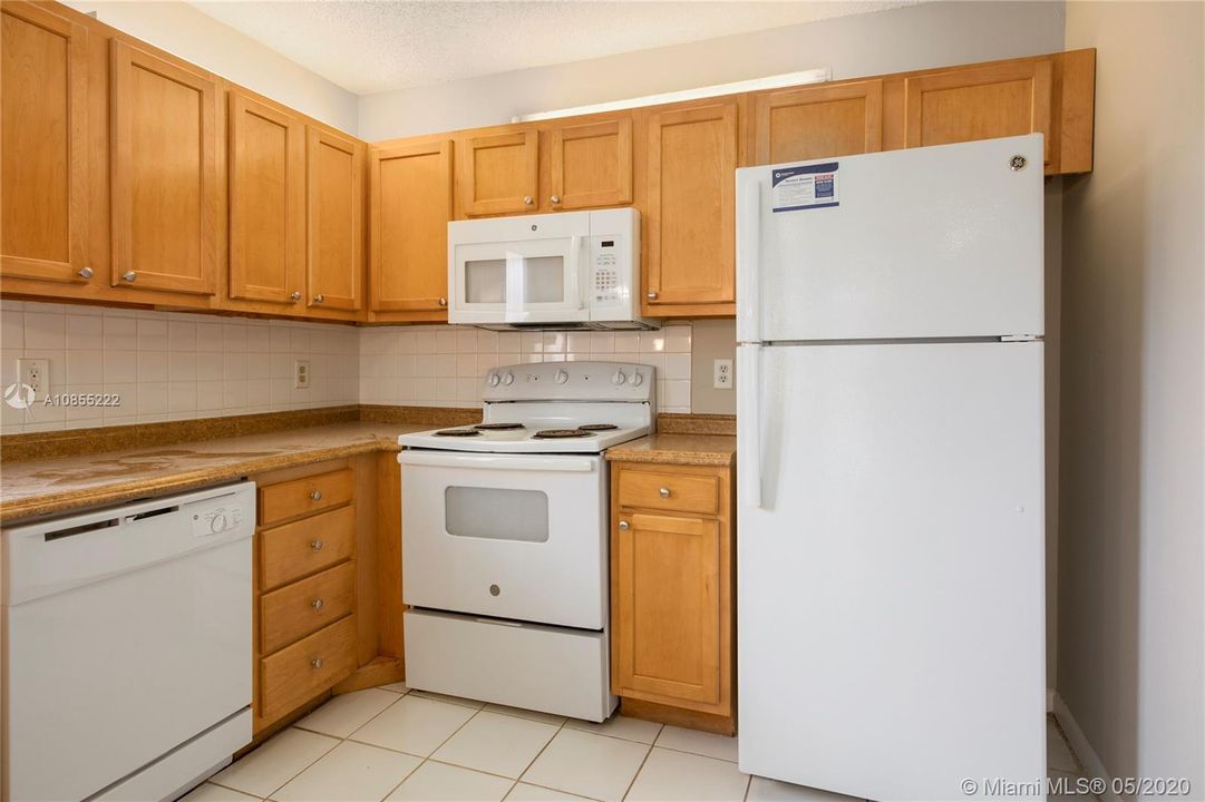 Recently Sold: $165,000 (3 beds, 2 baths, 1788 Square Feet)