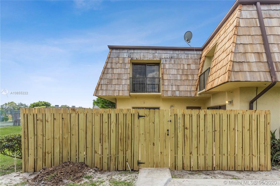 Recently Sold: $165,000 (3 beds, 2 baths, 1788 Square Feet)