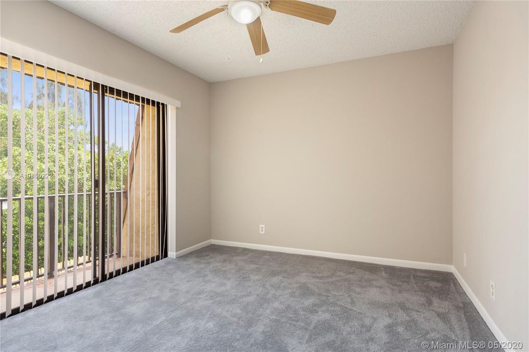 Recently Sold: $165,000 (3 beds, 2 baths, 1788 Square Feet)
