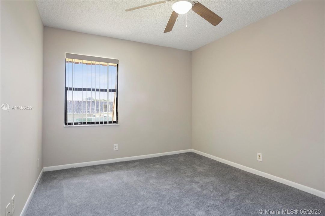 Recently Sold: $165,000 (3 beds, 2 baths, 1788 Square Feet)