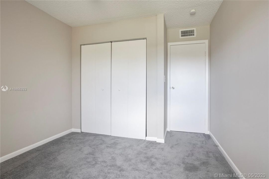 Recently Sold: $165,000 (3 beds, 2 baths, 1788 Square Feet)