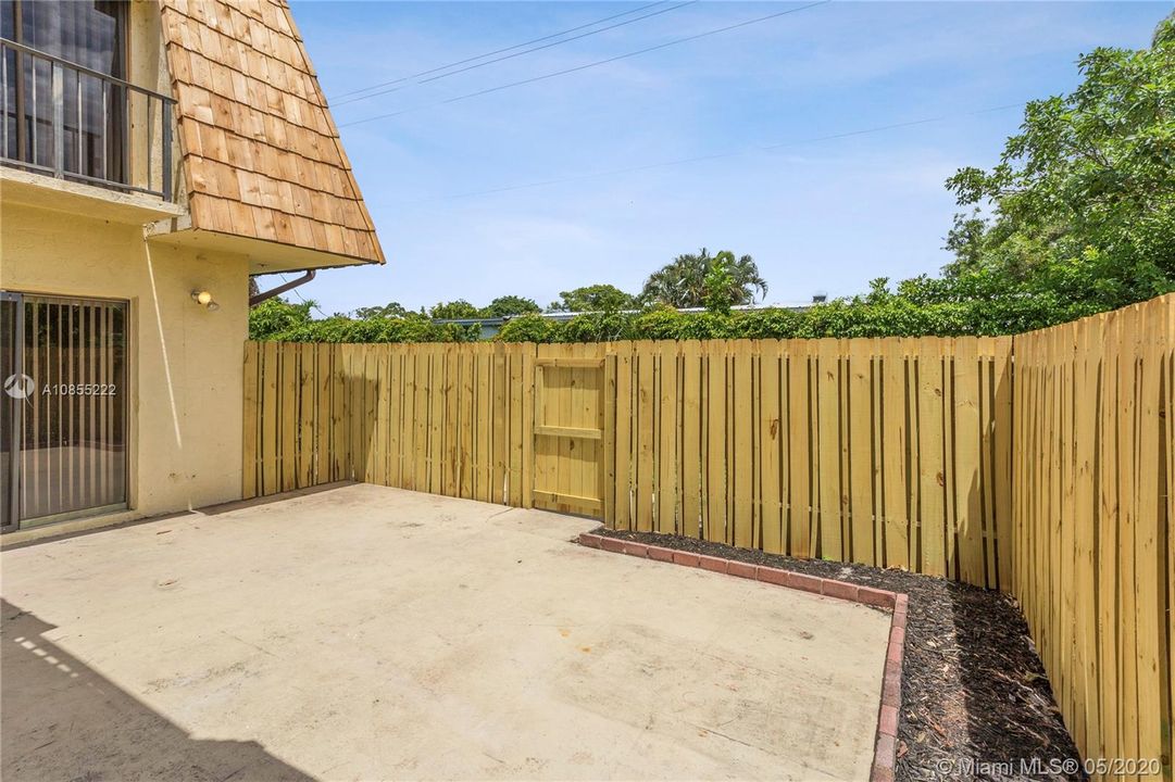Recently Sold: $165,000 (3 beds, 2 baths, 1788 Square Feet)