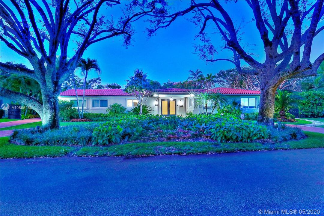 Recently Rented: $6,000 (5 beds, 4 baths, 3010 Square Feet)