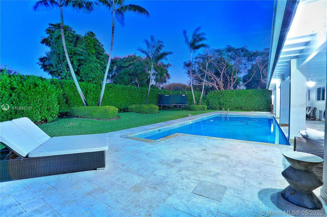 Recently Rented: $6,000 (5 beds, 4 baths, 3010 Square Feet)