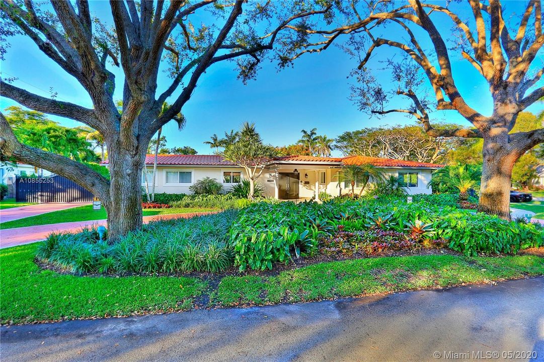 Recently Rented: $6,000 (5 beds, 4 baths, 3010 Square Feet)