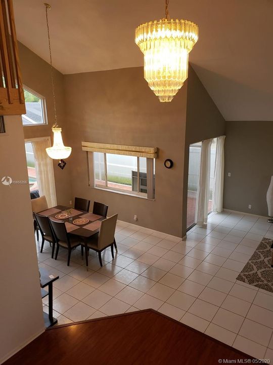 Recently Rented: $3,500 (4 beds, 3 baths, 3099 Square Feet)