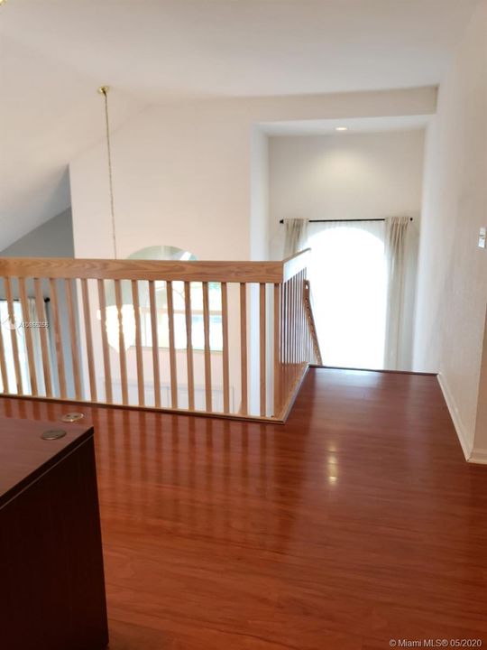 Recently Rented: $3,500 (4 beds, 3 baths, 3099 Square Feet)
